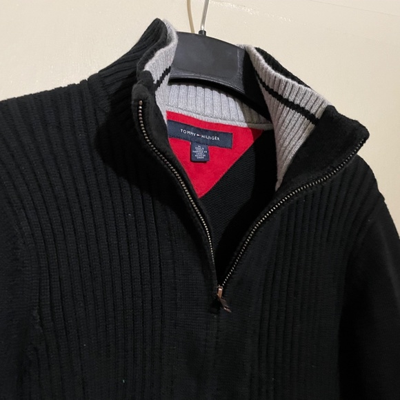 Tommy Hilfiger Sweater - Picture 2 of 3